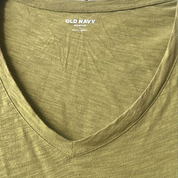 Old Navy Slub Knit Tee in Macaw Green! - Picture 5 of 7